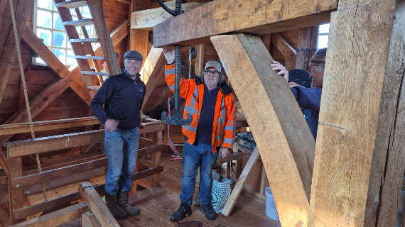 Na inspectie van de steenkraan